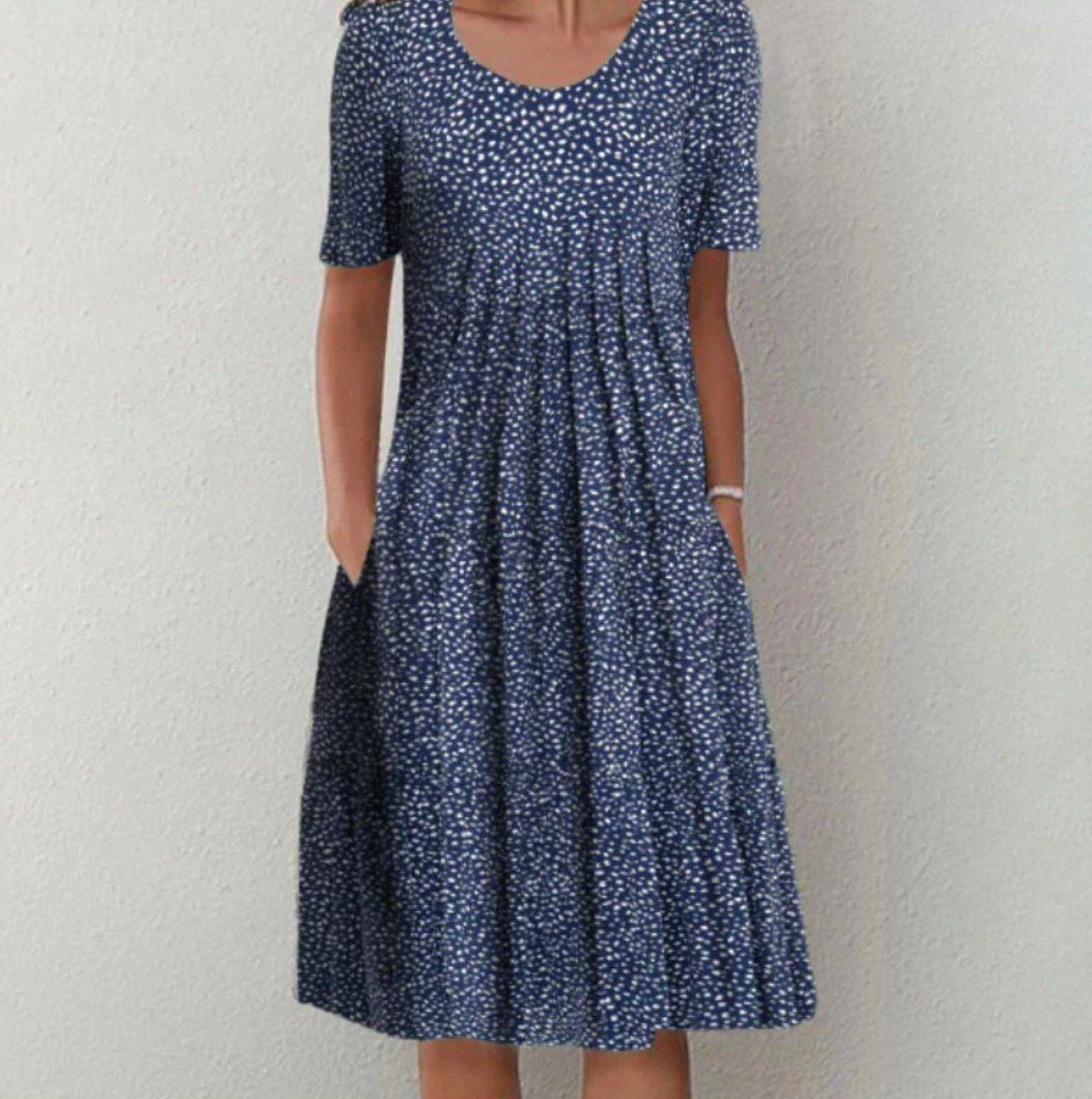 Damen Kleid Midi | Muster und durchgehende Linienführung