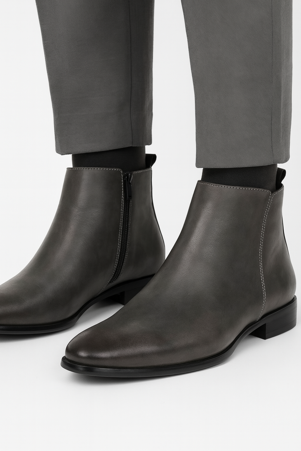 Herren Stiefel | Glatte Schaftform mit elastischem Seiteneinsatz