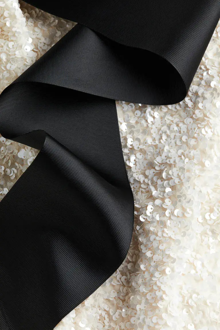 Damen Minikleid | Lange Ärmel schlichte Passform kurze Länge